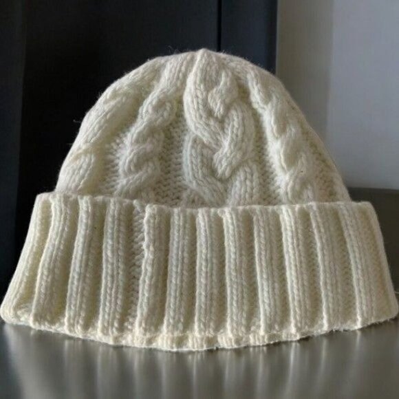 Michael Kors Womens Cable Knit Beanie Hat Winter Cream Acrylic Blend - Picture 3 of 5